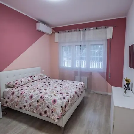 Apartman Tiburhome - In *